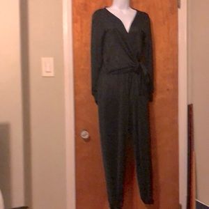 Women’s black jumper